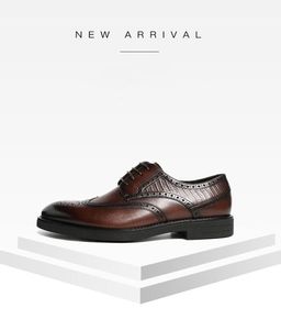 Os sapatos de couro de designer de estinhes com renda casual confortável calçados preto e marrom size3947 Escritório artesanal D1256489