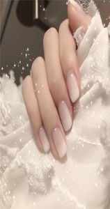 Глянцевые белые омбре французские ногти Нажмите на короткие квадратные кончики ногтей Мгновенный искусственный ногтик Акриловый маникюр SET4958261