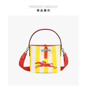 2024 Designer Handbag Striped Canvas Bamboo Bucket Bag New Womens Bag Large Capacity Single Shoulder Crossbody Bag Small Bucket Bag