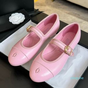 2024 Leisure Shoe Pink White Black Casual Shoe Oxfords