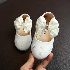 Flat Shoes New Childrens Flats Big Bow Princess Shoes 1-6-åriga Little Girls Soft Leather Shoes Fashion Print Toddler Kids Loafers WX5.28