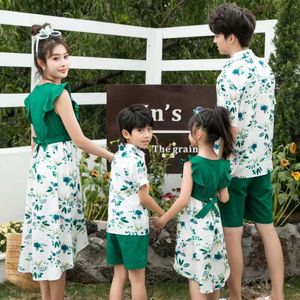 2024 Summer Family Matching Outfits Look Irregular Mother Daughter Dresses Flower Mommy and Me Clothes Father Son Shirts+Shorts
