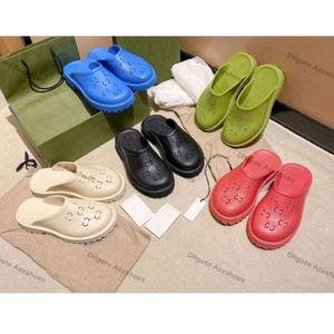 Trendy Transparent Mid Heel Jelly Sandals for Women - Fashionable Clear Beach Slipper Shoes in Sunny Yellow G65