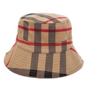 Jesienne i zimowe nowe damskie mody Stripe Warm Sunshade Hat Fisherman's Hat Suede Basin Hat swobodnie składany termal1 356V