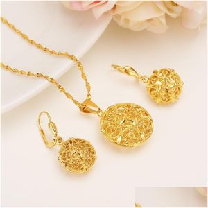 Orecchini collana rotonda palla rotonda cavanto a pendente set di gioielli 14 k Collane di perle in oro fine giallo