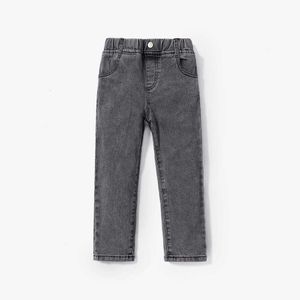 Småbarn Boy Casual Elasticized Denim Jeans Lämplig sommarsäsong Mjuk och bekväm perfekt för utflykter L2405