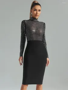 Abiti casual est Donne Celebrità Sexy Turtleneck Rhinestone Midi BodyCon Bandage Dress 2024 Elegante festa del club serale