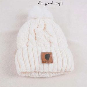 Carhartte Beanie Hat Designer de qualidade Original outono e inverno novo lã tricô chapéu de pelúcia engrossa massa frita reviravolta hat hat masculina e feminina cor sólida 06d