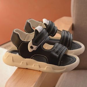 Baby boy Slides for Kids Summer Mish Pieciglia Adolescenti piatti leggeri ragazzi Sport Sandals per bambini Scarpe da spiaggia