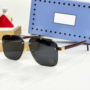 Роскошные дизайнеры мужчины солнцезащитные очки Aviator GG1419S Прямоугольные женщины металлические солнцезащитные очки металлическая рама UV400 Черная поляризованная линза Случайные праздничные бокалы.