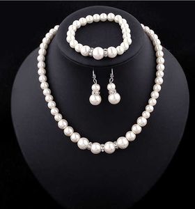 2ZBT 2024 Explosion Shock Low-Cost Low-Key Luxury Pearl Jewelry Set Bracelet Necklace Earrings