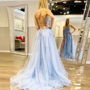 Seksowne jasnoniebieskie paski spaghetti Sukienki Promowe Linia Koronkowe aplikacje Kobiety Formalne imprezowe suknie wieczorowe Split Slit Robe de 0530