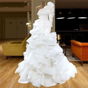 Elegant bollklänning kjol sjöjungfru vit prom klänning en axel draperad nivå ruffles vestidos de aftonparty klänning 0530