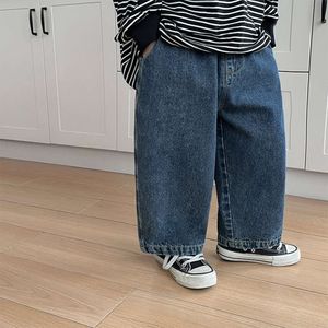 2024 Spring Kids Pants solid color loose straight jeans Boys and girls all-match casual denim trousers L2405