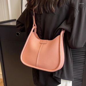 Kvällspåsar enkla crossbody för kvinnor mode axelväska kvinnliga hobos damer kontorsarbetare handväska designer säck