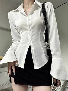 セクシーな白いシャツの女性ヴィンテージフレアスリーブトップメスエレガントシックなスリム包帯ブラウスレディーススウィートファッションシフォンシャツ240530