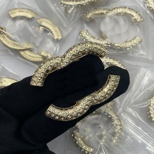 Projektantka złota broszka marka C-litera Pins Chanellsity broszki kobiety
