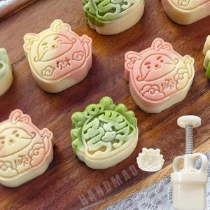 Baking Tools 50g Dragon Shape Chinese Character Style Moon Cake Mold Spring Festival Fortune Blessing Pineapple Pastry Stamp Kitchenware