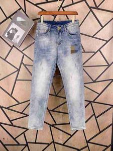 Męski projektant dżinsów letni drukowane dżinsy turystyczne splaty Raped Hip Hop High Street Haftowanie Zagrypowe Trend Marka Vintage Pant Retro Street Casualne spodnie sportowe