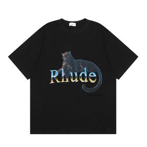 Los Angeles trendy rhude design, male and female couples, hip-hop, leopard print, loose fat guy, fashionable base tee