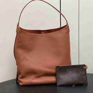 New Women Low Key Hobo Handbag Luxury Designer Grained Leather Shourdelbag Hook Cloosure Gold Hardware Tote調整可能なストラップクロスボディ財布FIV6 WUMM