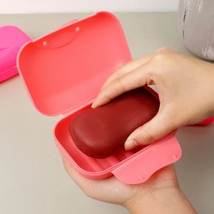 Hot Travel Soap Dish Box Sealed Creative Candy Color Large Container Hushåll Kök Badrumsverktyg Portabel Travel Soap Box