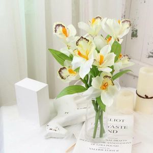 装飾的な花シミュレーション白いシンビジウムフラワー葉のあるシルク蘭のホームテーブル装飾ボンサイアクセサリーPography Props