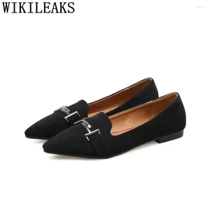 Casual Shoes Flats 2024 Creepers HARAJUKU Wygodne koreańskie mokasyny kobiety wymykają się dla buty