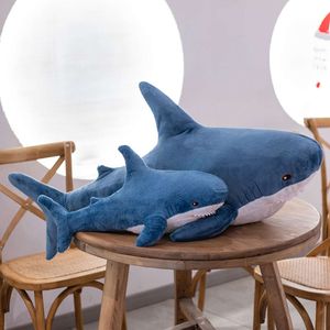 Big Size azul tubarão de pelúcia recheada boneca macia de desenho animado lendo travesseiro de almofada de almofada para casa decro infantil presentes de aniversário