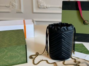 Lüks Tasarımcı Çantası Marmo Drawstring Buck Bag Mini Küçük Sırt Çantası Büyük Kapasite Zincir Çantası Kapitone Deri Silindir Crossbody Çanta