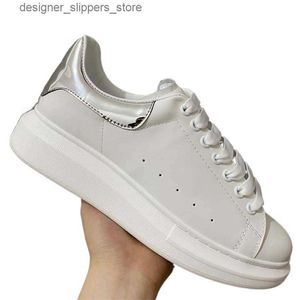 Casual skor designers överdimensionerade löparskor vit svart läder sammet espadrilles tränare mens kvinnor lägenheter spets plattform sneakers mens tränare q240530