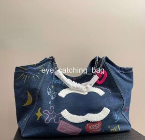 Designer Denim Totes Impressão Bolsa de compras de cadeia elegante Bolsa de grande capacidade Bolsa e bolsas de praia para viajar Fashion Girl Gifts