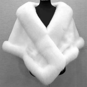 Women's Fur Faux Fur White Fur Shawl Jacket Womens 2024 Autumn Winter New Faux Mink Fur Dress Cheongsam Cloak Coats Thicken Warm Short Outwear z240530