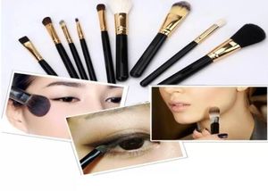 Toppkvalitetsmärke M Brushar sätter 9st Brush Barrel Packaging Kit Makeup Cosmetic Brush Shopping6212226