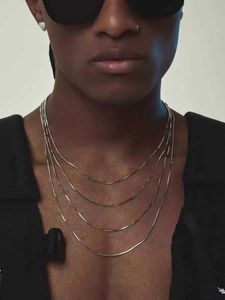 Anhänger Halsketten 1.2mm Edelstahl Schlangenknochenketten Halskette für Männer Frauen Punk Basic Halskette Hip Hop Mens Street Juwely Y240530KKYTY