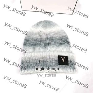 Brevläderetikett Louiseviution Designer Hat For Women Men Brimless Bucket Lvse Hat Classic Multicolour Autumn and Winter Eight Colors tillgängliga 4749