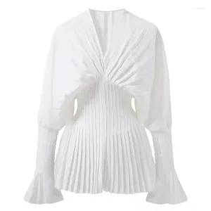 Kvinnors blusar eleganta kvinnor förlorar vita v-hals veckade skjortor kvinnliga lykta full ärm toppar avslappnade blusa 2024 vår sommar