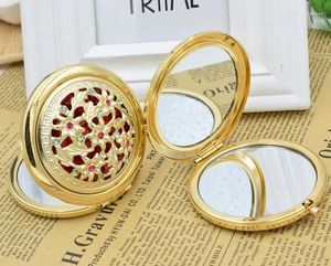 Party Favor Chic Retro Vintage Gold Metal Pocket Mirror Compact Cosmetic Mirrors Crystal Studded Portable Gifts SN1334