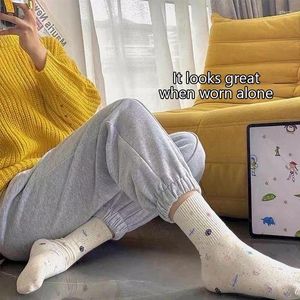 Donne calzini Funny Moon Stars Pattern Harajuku Planet Space Tube Sock Female Colorful Sweet Calda Cute Casual Streetwear