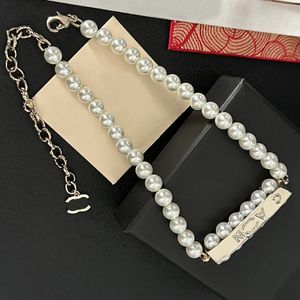 Diamond Letter Pendant Brand Designer Necklace Jewelry Pearl Chains Choker Copper Crystal Necklaces Vogue Men Women Wedding Party Birthday Gifts