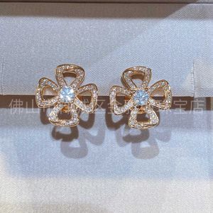Vintage high-end smycken Bvlgrly örhängen för nära och kära blomma blommaörhängen full diamantguld v högkvalitativ lyxstil 95px