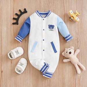 Rompers nyfödda babykläder blå och vit björnmönster bomull långärmad mode casual småbarn pojke kläder barn jumpsuit pajama y240530w0fz
