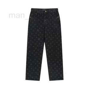 Męskie dżinsy projektant Mężczyźni dżinsowe dżinsowe dżinsowe dżinsowe spodnie układane dżinsy jeansbiker black dżinsy drukowane patchwork rozszerzone dżinsy 076n