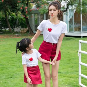 2023 Summer Family Outfit with Love Mother and Daughter Matching Tee Skirt Suit Father Son T Shirt Clothes Sets