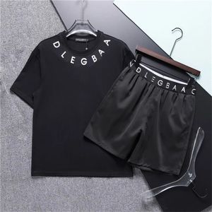 2024 MENS BEACH DESIGNERS Tracksuits Summer Suits 2021 Fashion T Shirt Seaside Holiday Shirts Shorts Set Man Luxury Set Outfits Sportswears M-3XL