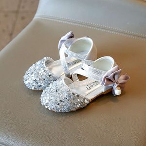 Sweet Princess 2023 Summer New Girls Fashion Sequins Leather Bow Sandals Soft Sole Kids Shoes Zapatos Nia