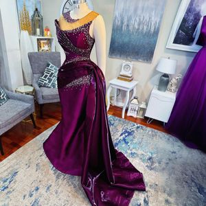 2024 Dark Purple Prom -klänningar för speciella tillfällen sjöjungfru promdress Sheer Neck pärlor aftonklänningar Elegant födelsedagsklänning Second Reception Gown AM1025