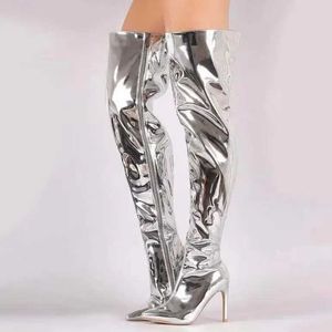 Botas botas femininas espelhos plataforma pontual dedo punk salto alto botas de joelho com zíper de outono prata casual partido tapas t240528