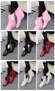 2022 Kobiety deszczowe buty Galoshes Style Korei Południowej z kwiatem Bowknot Antiskid niskie krótkie buty Wellington Water Buty gumowe buty Dodaj v3238223