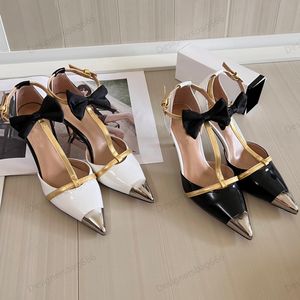 PR -vintage stiletto häl slingbacks överskott av läder sandaler designer kvinnor pekade tår t med båge klackar lammskinn skarv täcke klack spännband svarta klänningsskor